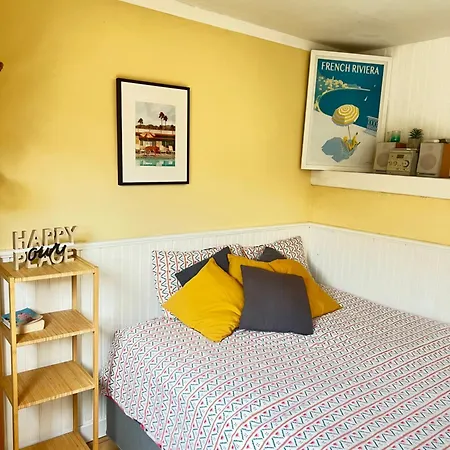 Maisonnette Avec Escalier Ментона